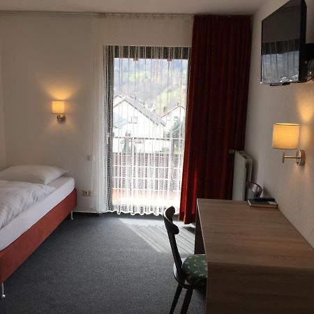 Gaestehaus Faessle Weinstadt Exterior foto